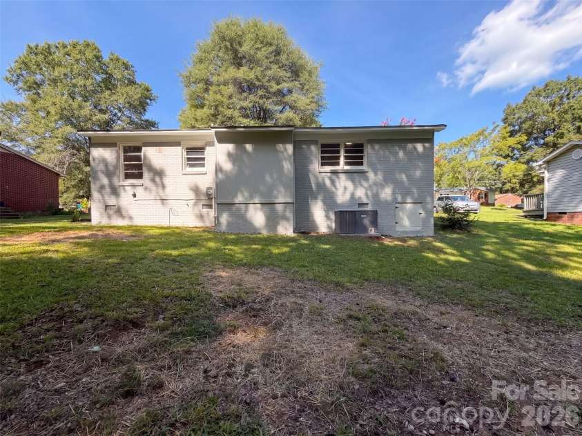 107 Autumn Place, York, SC 29745.  MLS# CAR4416444, YatesRealty ID 45417. 