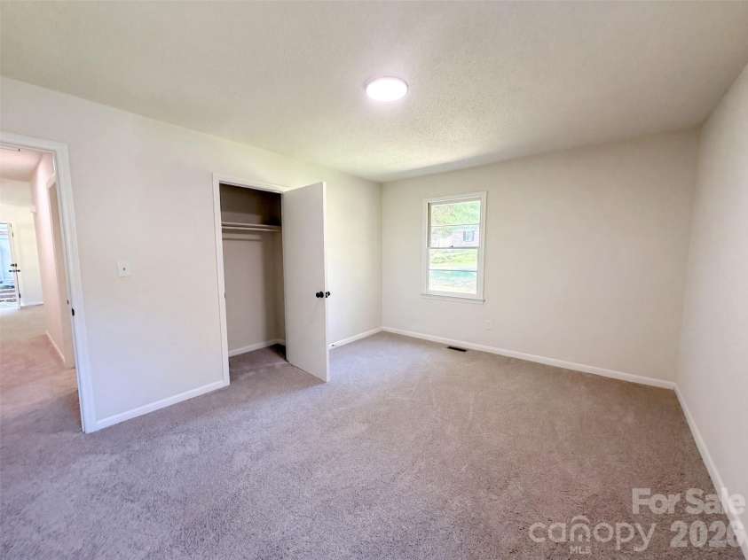107 Autumn Place, York, SC 29745.  MLS# CAR4416444, YatesRealty ID 45417. 