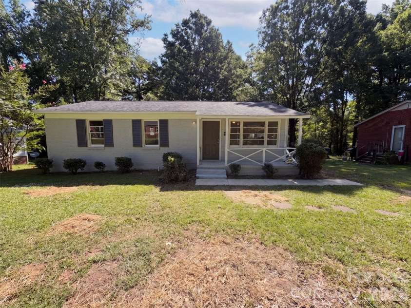 107 Autumn Place, York, SC 29745.  MLS# CAR4416444, YatesRealty ID 45417. 