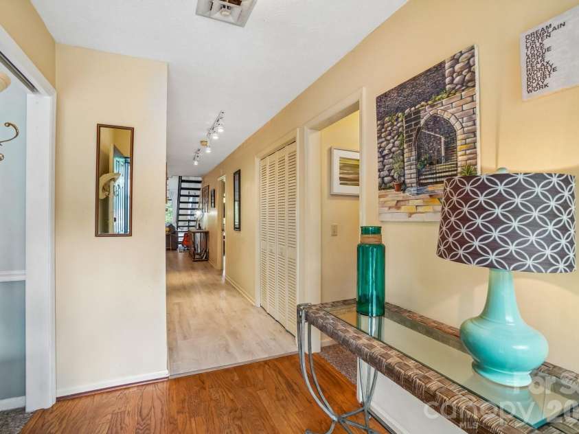 210 Juniper Lane, Hendersonville, NC 28739.  MLS# CAR4413823, YatesRealty ID 45418. 
