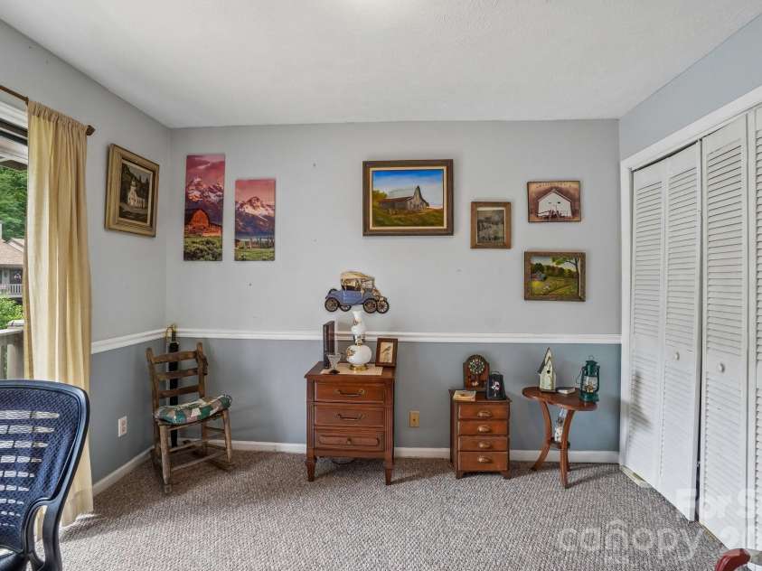 210 Juniper Lane, Hendersonville, NC 28739.  MLS# CAR4413823, YatesRealty ID 45418. 