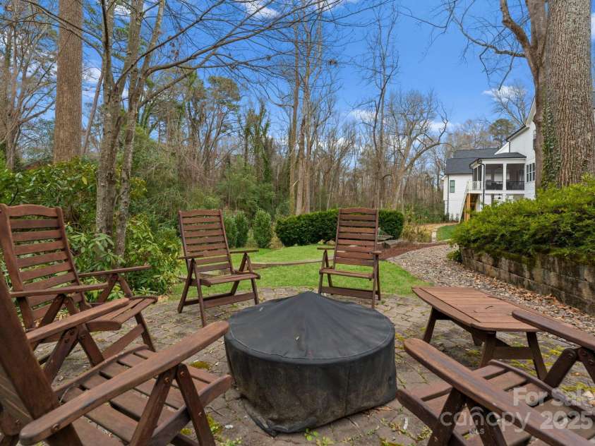 105 Hillside Drive, Davidson, NC 28036.  MLS# CAR4223115, YatesRealty ID 4542. 