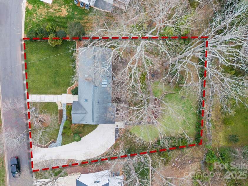 105 Hillside Drive, Davidson, NC 28036.  MLS# CAR4223115, YatesRealty ID 4542. 