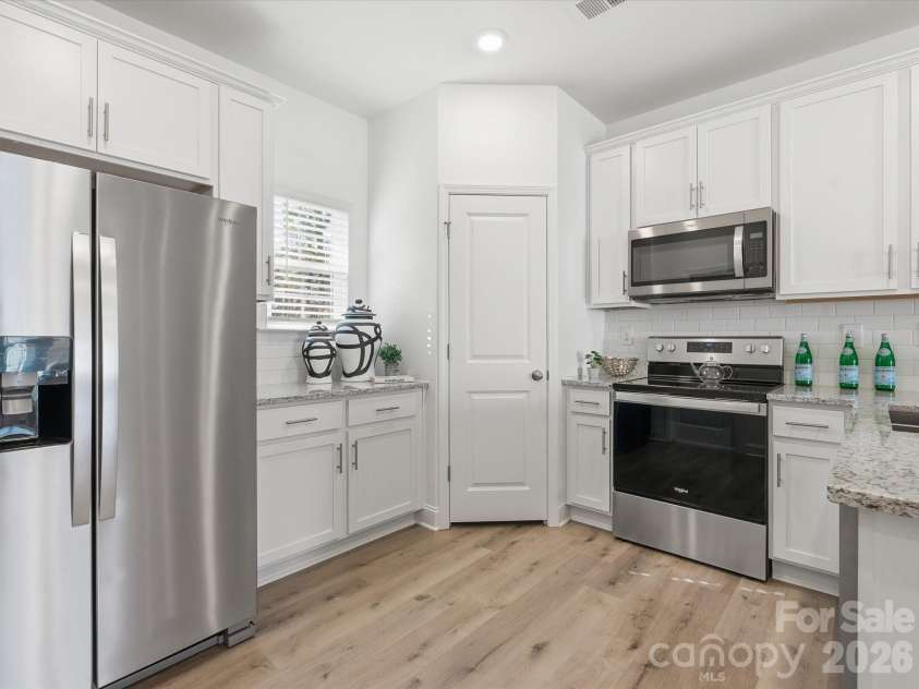 3136 Butler Hill Drive, Matthews, NC 28105.  MLS# CAR4321868, YatesRealty ID 4542. 