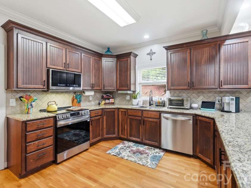 2055 Tiger Paw Lane, York, SC 29745.  MLS# CAR4406263, YatesRealty ID 45420. 