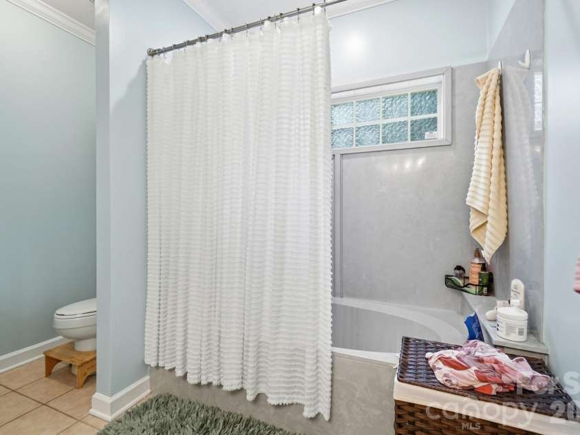 2055 Tiger Paw Lane, York, SC 29745.  MLS# CAR4406263, YatesRealty ID 45420. 