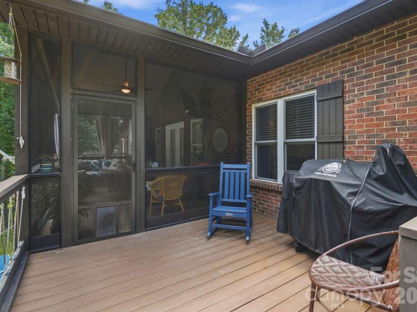 2055 Tiger Paw Lane, York, SC 29745.  MLS# CAR4406263, YatesRealty ID 45420. 