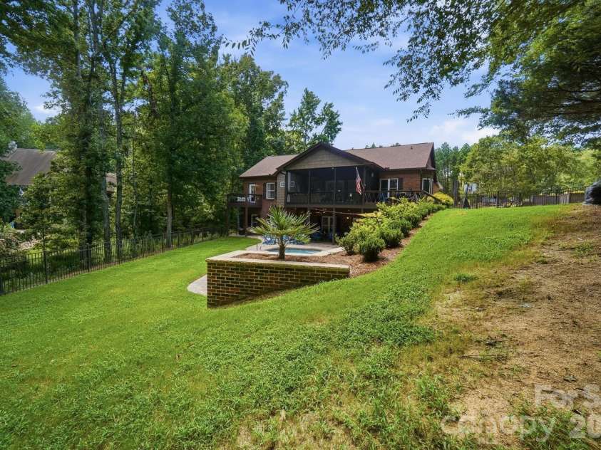 2055 Tiger Paw Lane, York, SC 29745.  MLS# CAR4406263, YatesRealty ID 45420. 