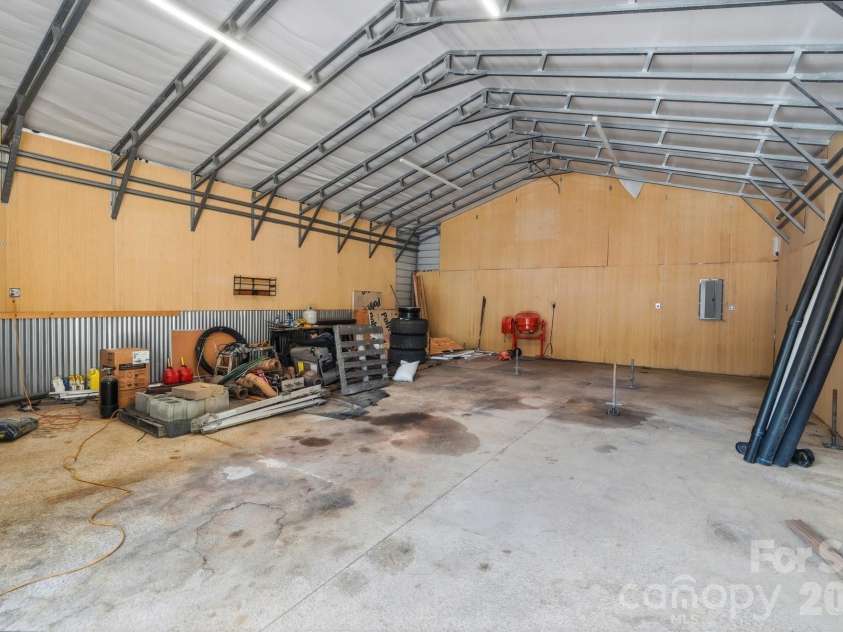 2055 Tiger Paw Lane, York, SC 29745.  MLS# CAR4406263, YatesRealty ID 45420. 