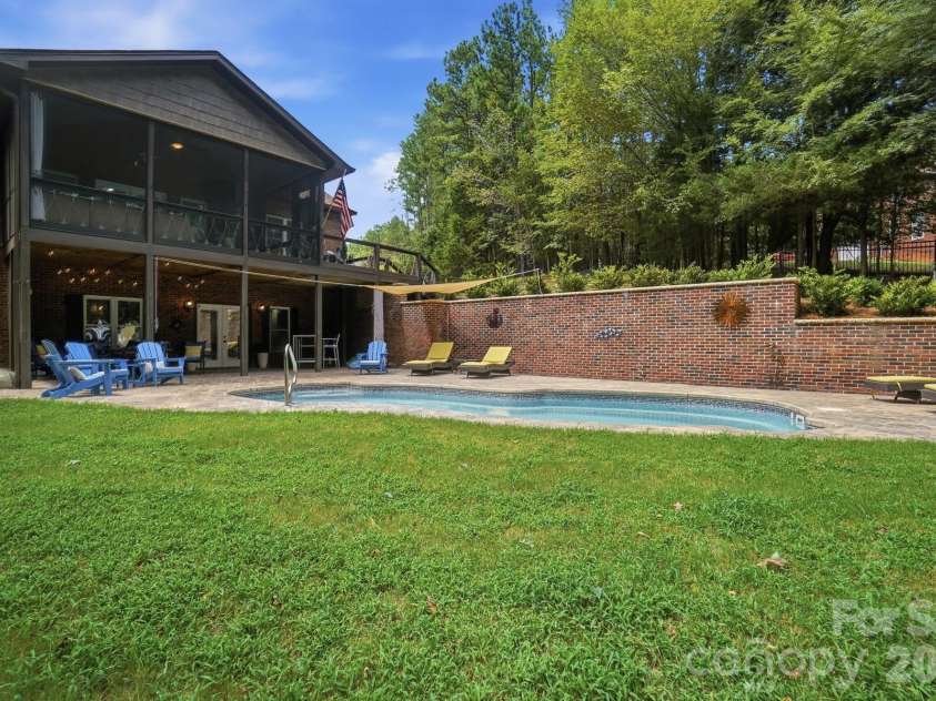 2055 Tiger Paw Lane, York, SC 29745.  MLS# CAR4406263, YatesRealty ID 45420. 