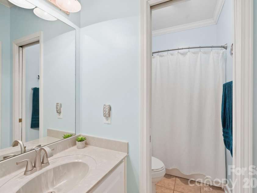2055 Tiger Paw Lane, York, SC 29745.  MLS# CAR4425270, YatesRealty ID 45420. Bathroom #2 - Main Level