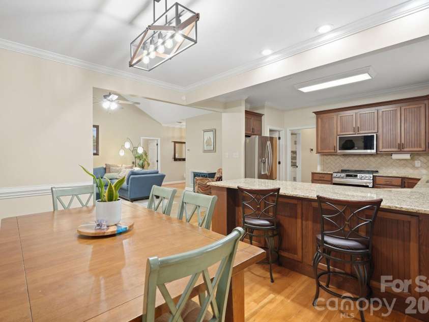 2055 Tiger Paw Lane, York, SC 29745.  MLS# CAR4425270, YatesRealty ID 45420. Dining Area - Main Level