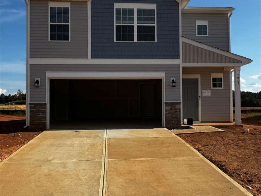 4063 Oxford Glen Drive, Claremont, NC 28610.  MLS# CAR4416448, YatesRealty ID 45421. 