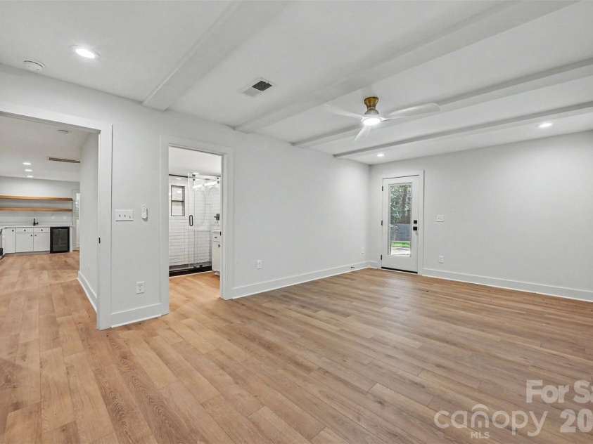 2000 Kilborne Drive, Charlotte, NC 28205.  MLS# CAR4415514, YatesRealty ID 45422. 