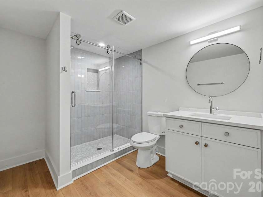 2000 Kilborne Drive, Charlotte, NC 28205.  MLS# CAR4415514, YatesRealty ID 45422. 