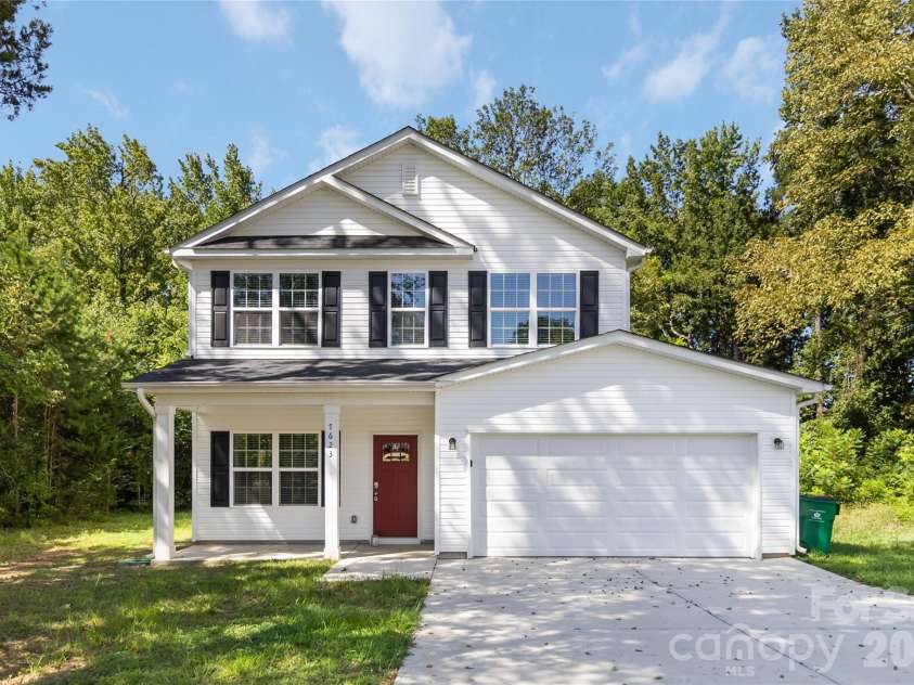 7623 Reames Road, Charlotte, NC 28216.  MLS# CAR4416327, YatesRealty ID 45423. 