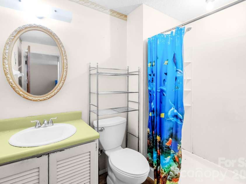 6204 Turtle Neck Lane, Charlotte, NC 28227.  MLS# CAR4415648, YatesRealty ID 45425. 