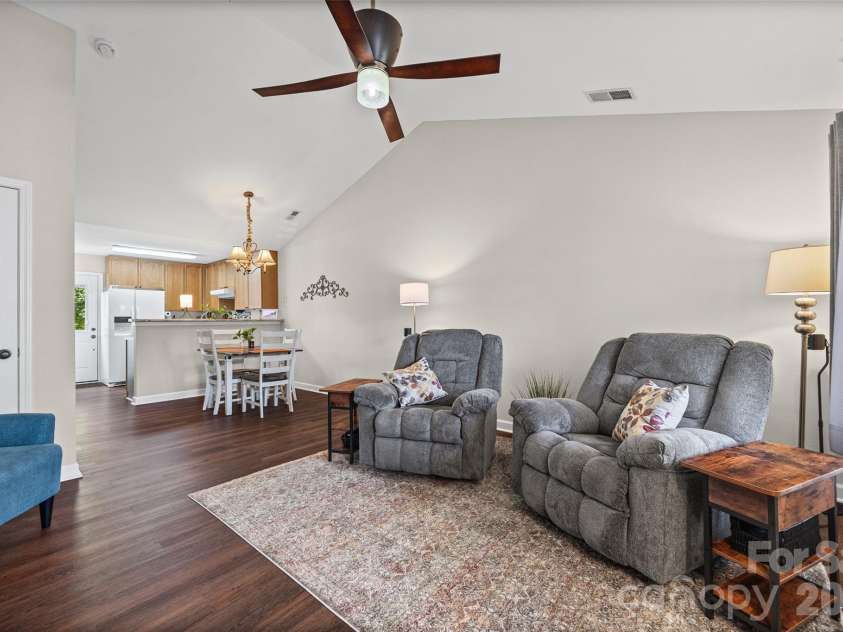609 Gable Drive, Rock Hill, SC 29732.  MLS# CAR4414695, YatesRealty ID 45428. 