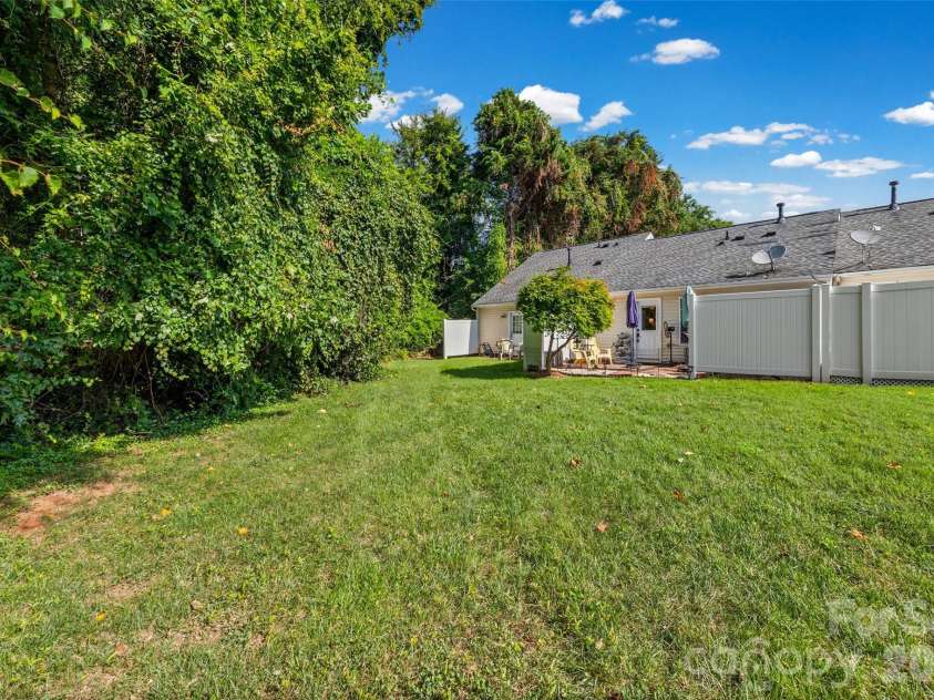 609 Gable Drive, Rock Hill, SC 29732.  MLS# CAR4414695, YatesRealty ID 45428. 