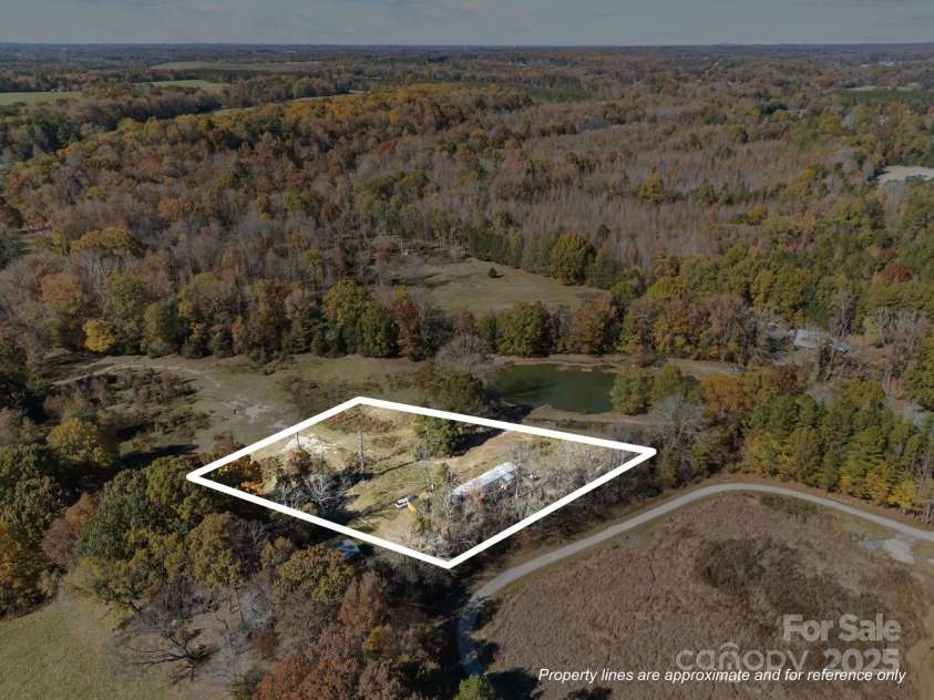 3178 Foxford Drive, Concord, NC 28025.  MLS# CAR4323148, YatesRealty ID 4543. 1.00 acre 2nd Parcel Included