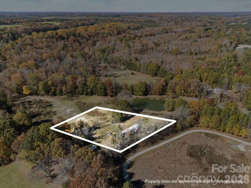 3178 Foxford Drive, Concord, NC 28025.  MLS# CAR4323148, YatesRealty ID 4543. 1.00 acre 2nd Parcel Included