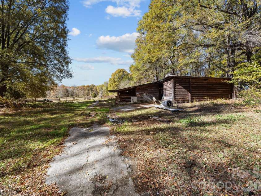 3178 Foxford Drive, Concord, NC 28025.  MLS# CAR4323148, YatesRealty ID 4543. 
