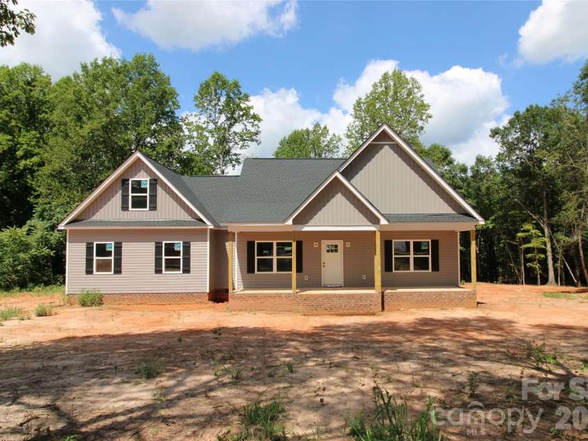989 Rhyne Road, Clover, SC 29710.  MLS# CAR4415512, YatesRealty ID 45430. 