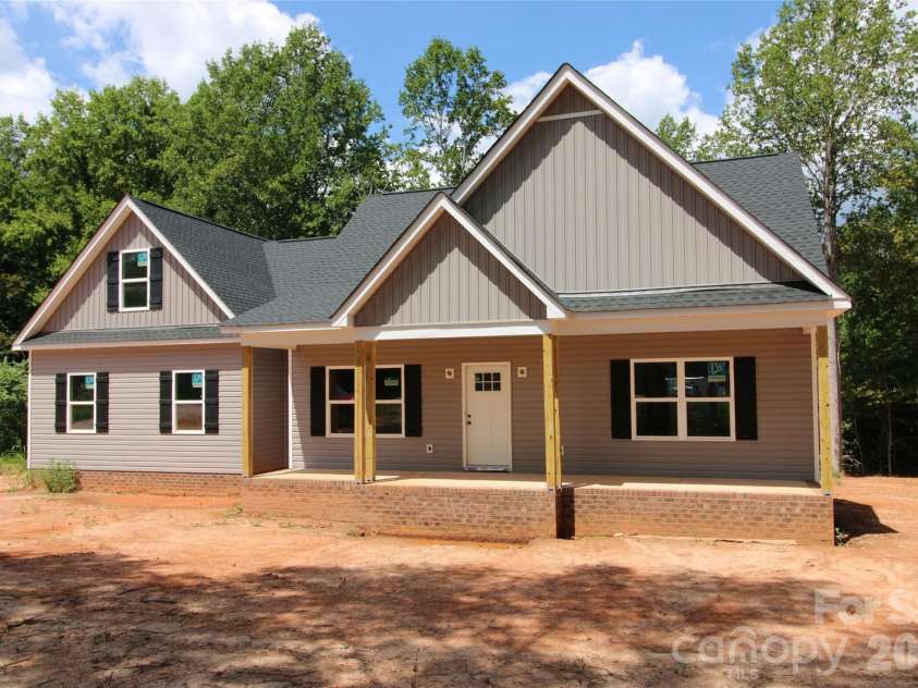 989 Rhyne Road, Clover, SC 29710.  MLS# CAR4415512, YatesRealty ID 45430. 