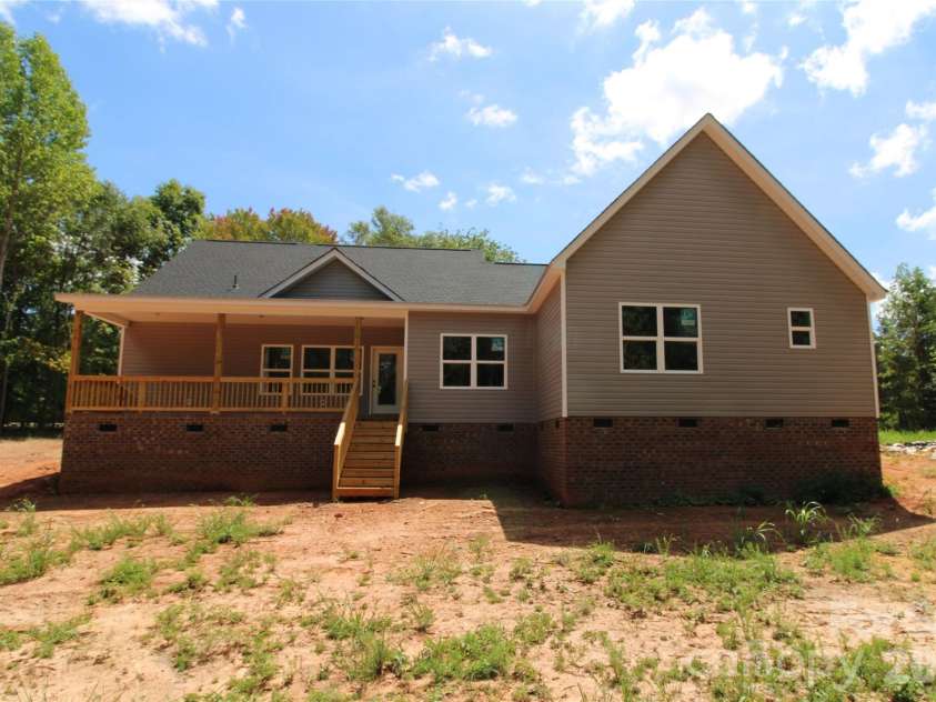 989 Rhyne Road, Clover, SC 29710.  MLS# CAR4415512, YatesRealty ID 45430. 