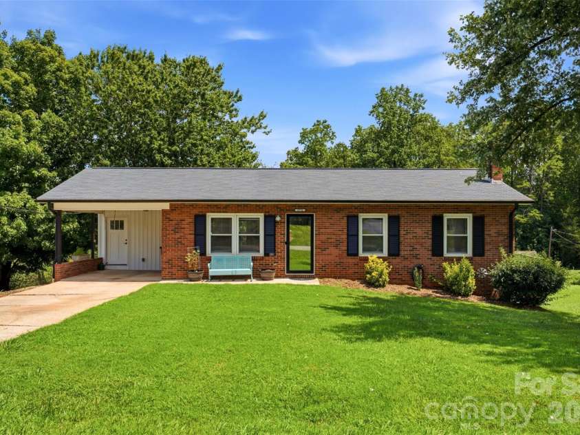 3776 Newhall Drive, Conover, NC 28613.  MLS# CAR4415388, YatesRealty ID 45433. 