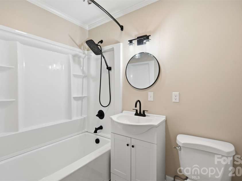 3776 Newhall Drive, Conover, NC 28613.  MLS# CAR4415388, YatesRealty ID 45433. 