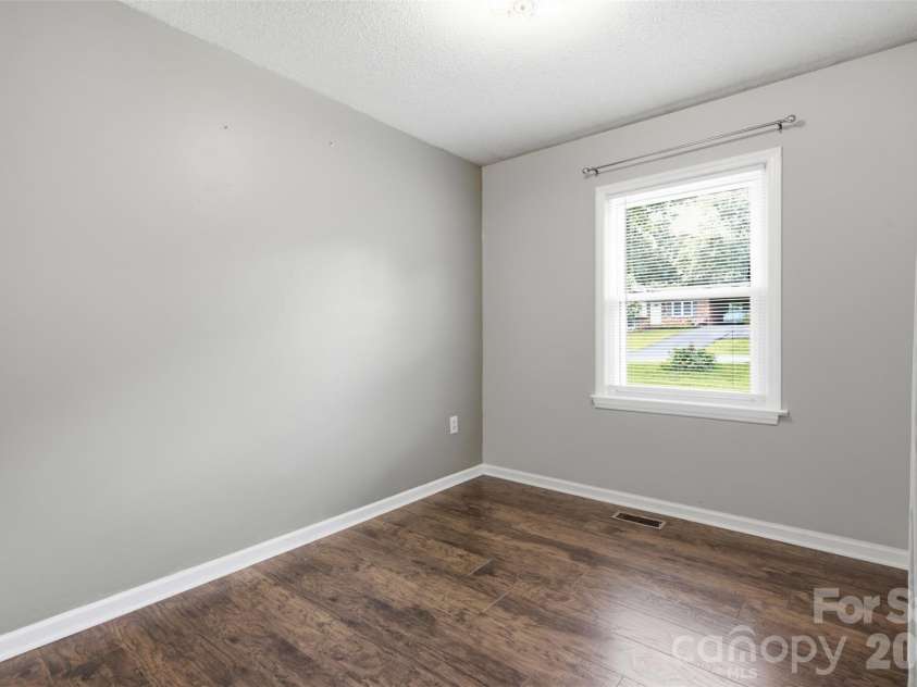 3776 Newhall Drive, Conover, NC 28613.  MLS# CAR4415388, YatesRealty ID 45433. 