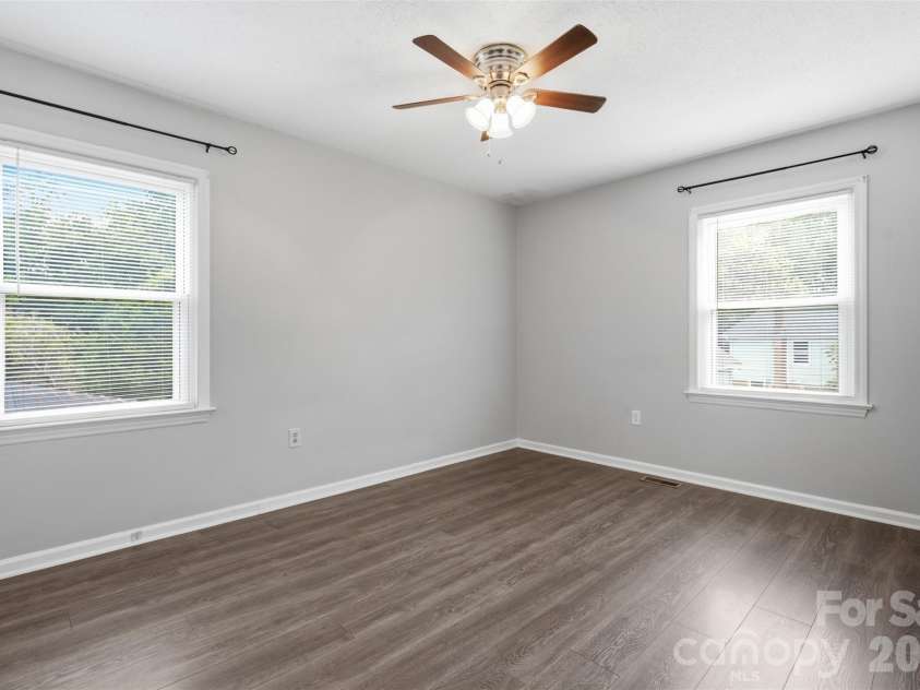 3776 Newhall Drive, Conover, NC 28613.  MLS# CAR4415388, YatesRealty ID 45433. 