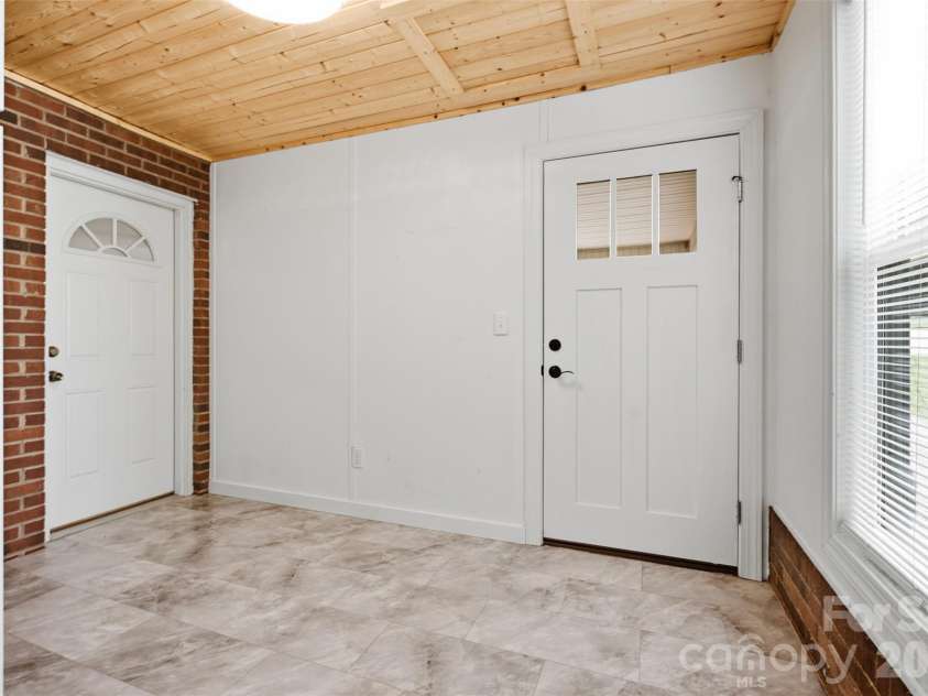 3776 Newhall Drive, Conover, NC 28613.  MLS# CAR4415388, YatesRealty ID 45433. 