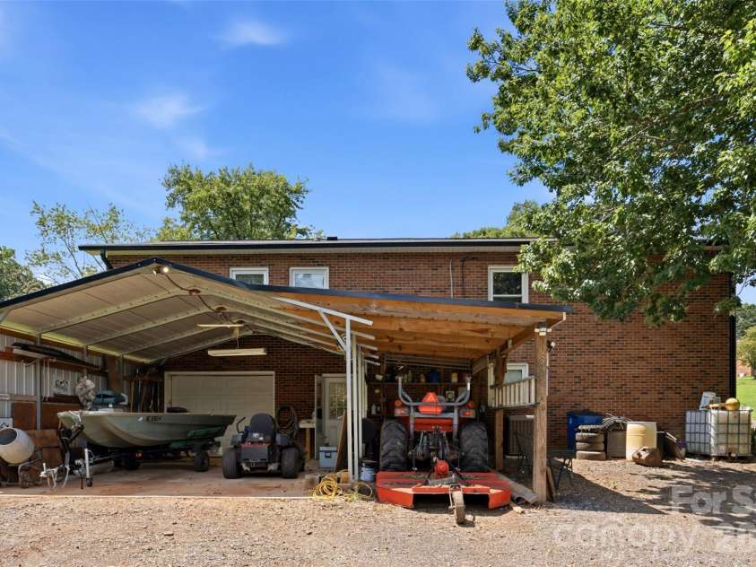 3776 Newhall Drive, Conover, NC 28613.  MLS# CAR4415388, YatesRealty ID 45433. 