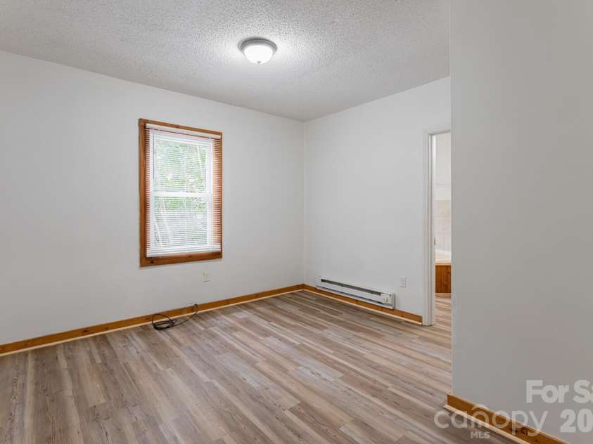 26 First Street, Asheville, NC 28803.  MLS# CAR4416168, YatesRealty ID 45434. 