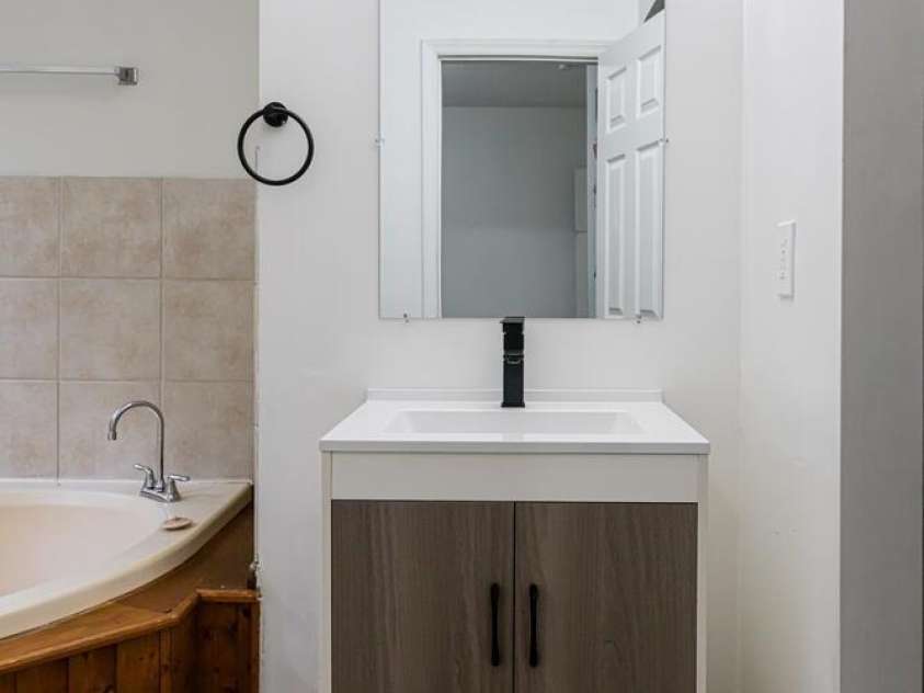 26 First Street, Asheville, NC 28803.  MLS# CAR4416168, YatesRealty ID 45434. 