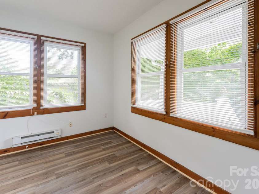 26 First Street, Asheville, NC 28803.  MLS# CAR4416168, YatesRealty ID 45434. 