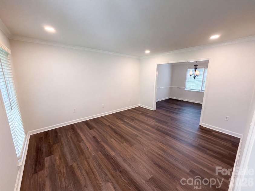 6735 Carmel Hills Drive, Charlotte, NC 28226.  MLS# CAR4416469, YatesRealty ID 45435. 