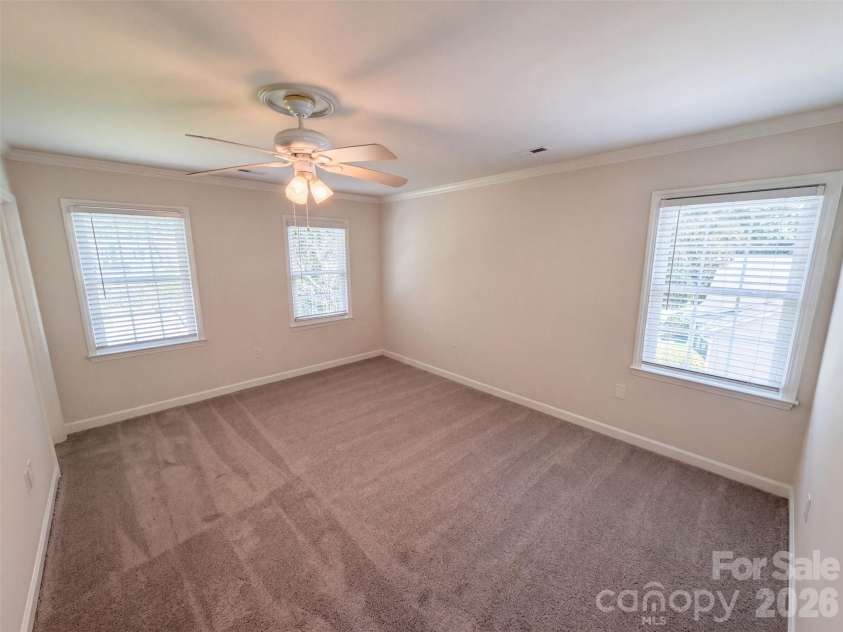 6735 Carmel Hills Drive, Charlotte, NC 28226.  MLS# CAR4416469, YatesRealty ID 45435. 