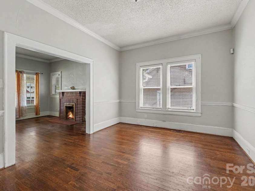 2828 Bon Air Avenue, Winston Salem, NC 27105.  MLS# CAR4415313, YatesRealty ID 45436. 