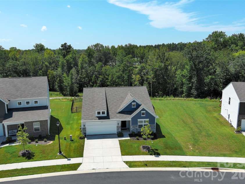 1177 Blackburn Circle, Edgemoor, SC 29714.  MLS# CAR4415574, YatesRealty ID 45439. 