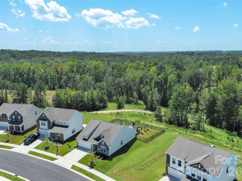 1177 Blackburn Circle, Edgemoor, SC 29714.  MLS# CAR4415574, YatesRealty ID 45439. 