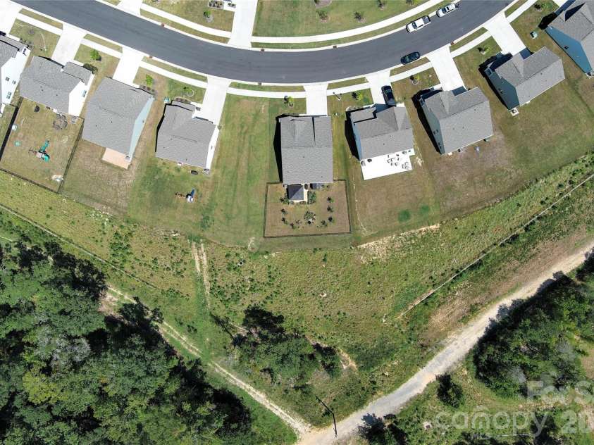 1177 Blackburn Circle, Edgemoor, SC 29714.  MLS# CAR4415574, YatesRealty ID 45439. 