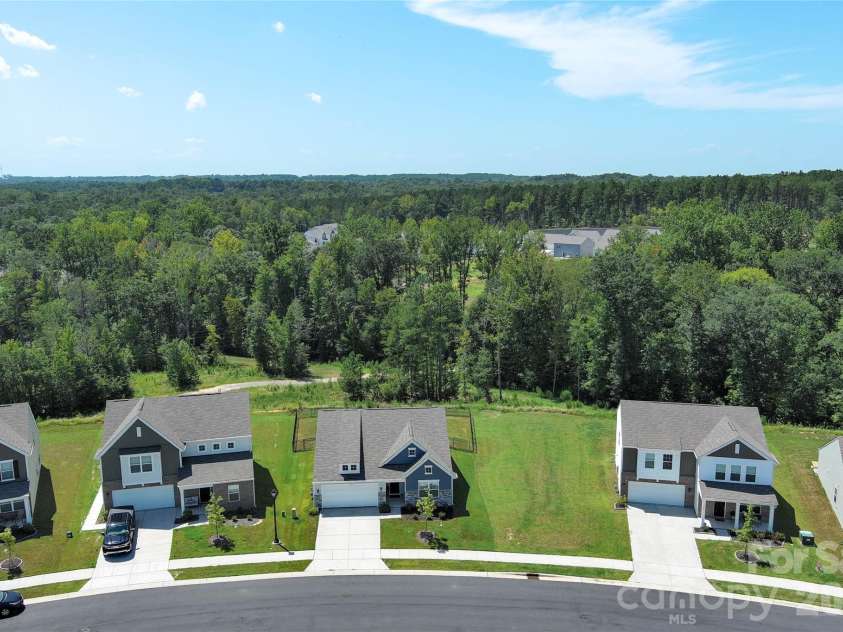 1177 Blackburn Circle, Edgemoor, SC 29714.  MLS# CAR4415574, YatesRealty ID 45439. 