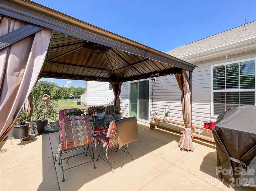 1177 Blackburn Circle, Edgemoor, SC 29714.  MLS# CAR4415574, YatesRealty ID 45439. 