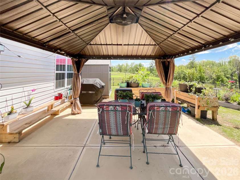 1177 Blackburn Circle, Edgemoor, SC 29714.  MLS# CAR4415574, YatesRealty ID 45439. 