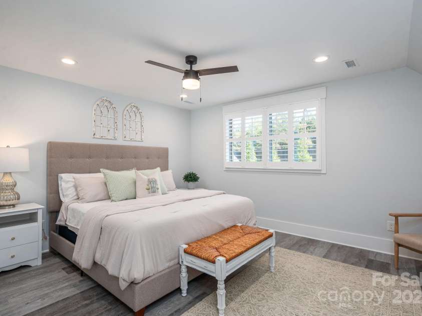 4290 Holly Circle, Conover, NC 28613.  MLS# CAR4321676, YatesRealty ID 4544. Bedroom 4