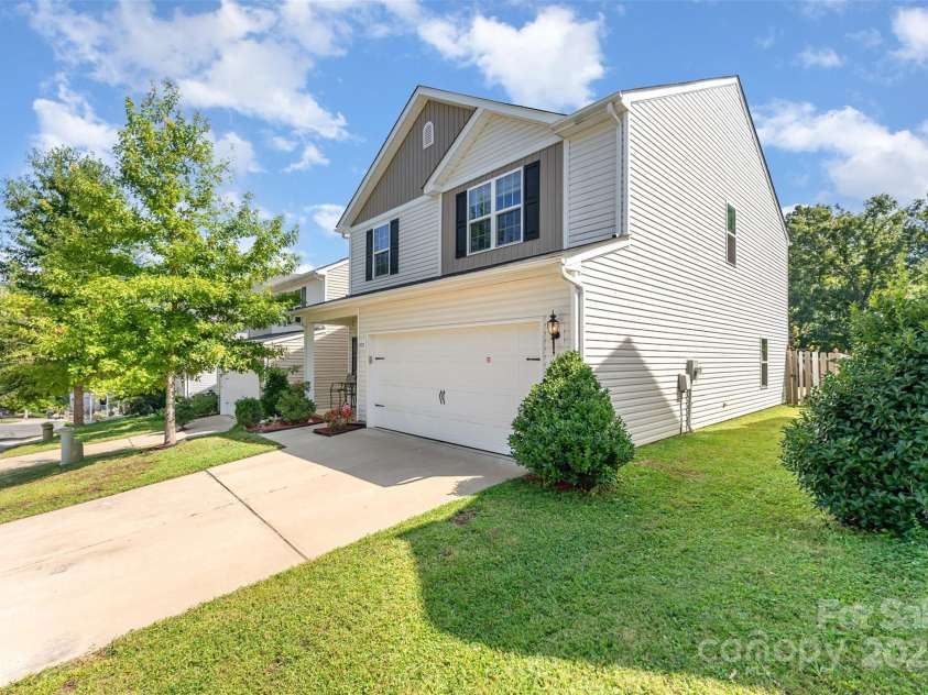 4710 Opus Lane, Charlotte, NC 28214.  MLS# CAR4327724, YatesRealty ID 4544. 