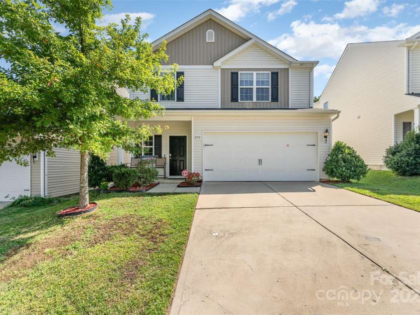 4710 Opus Lane, Charlotte, NC 28214.  MLS# CAR4327724, YatesRealty ID 4544. 